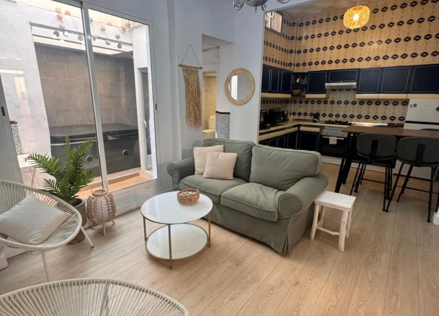 Relax Apartment - Private Jacuzzi/Spa With 2Bedrooms contacts